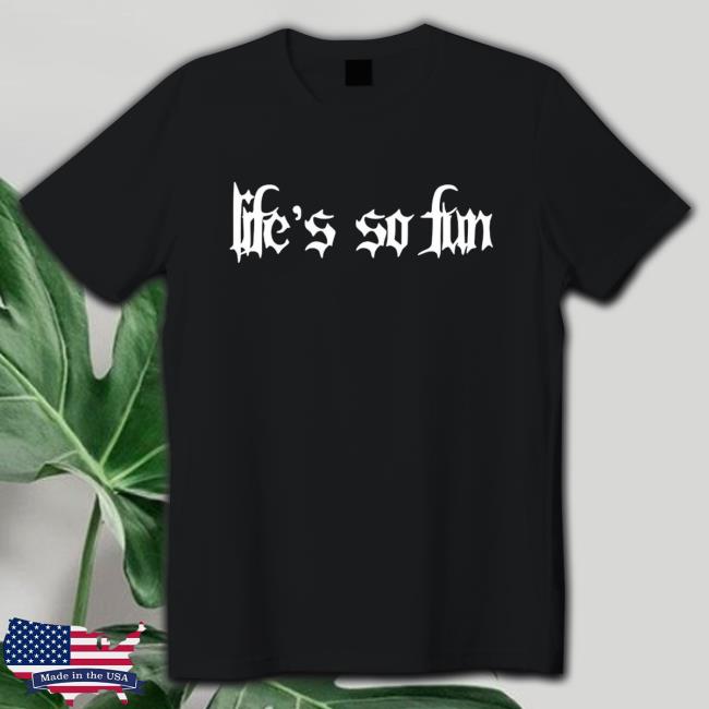 Muna life’s so fun goth Hoodie