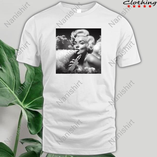 Official Marilyn Monroe Puffing Huge Clouds With Her Epic Vape T-Shirt
